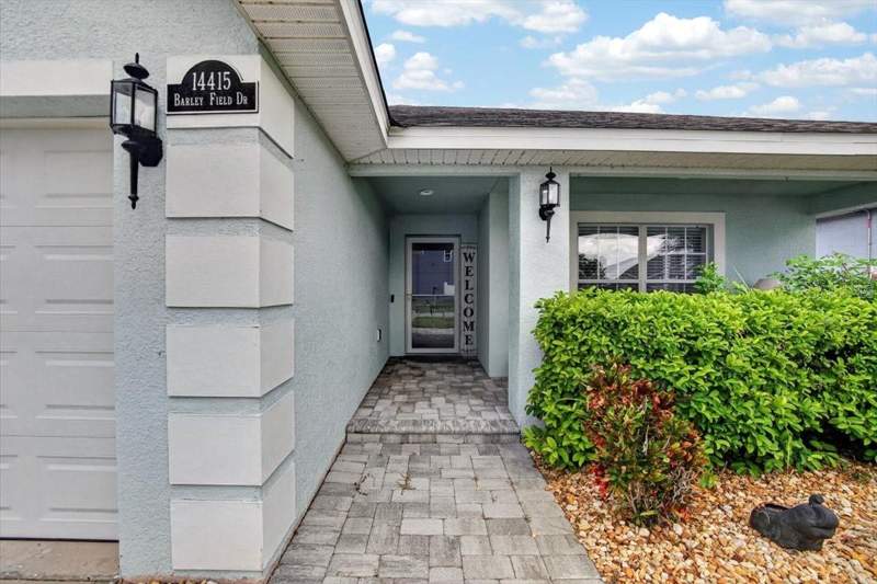 3 bedroom Single Family Residence at 14415 Barley Field Drive, Ayersworth Glen, Wimauma — photo 4