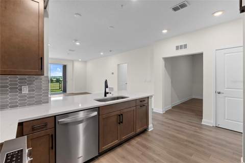 7545 Laureate Boulevard #7404, Orlando FL - photo 6 of 6