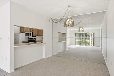 1871 Pine Ridge Way #E1, Palm Harbor FL - photo 16 of 44