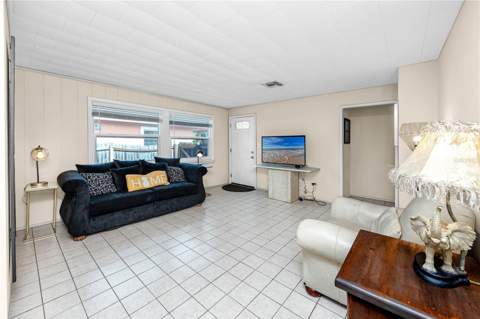 6210 4th Avenue, St Petersburg FL - photo 8 of 44