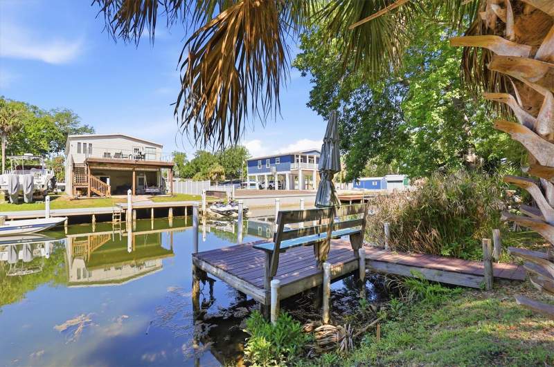 2 bedroom Manufactured Home at 6169 Waverly Road, Weeki Wachee Gardens, Weeki Wachee — photo 5