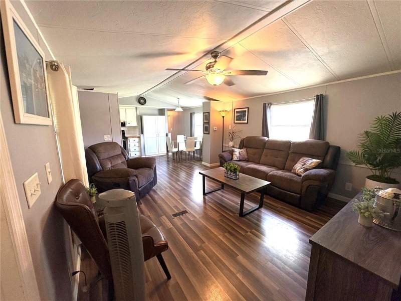 2 bedroom Manufactured Home at 10526 E Irene Street, Inverness, Inverness — photo 3