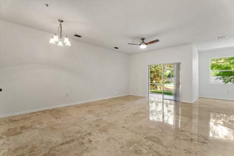 3623 Parkridge Circle #11-104, Sarasota FL - photo 7 of 48