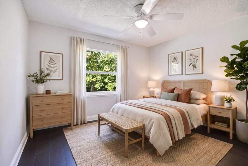 2 bedroom Single Family Residence at 156 Lake Drive, Joslin Grove Park, Orlando — photo 4