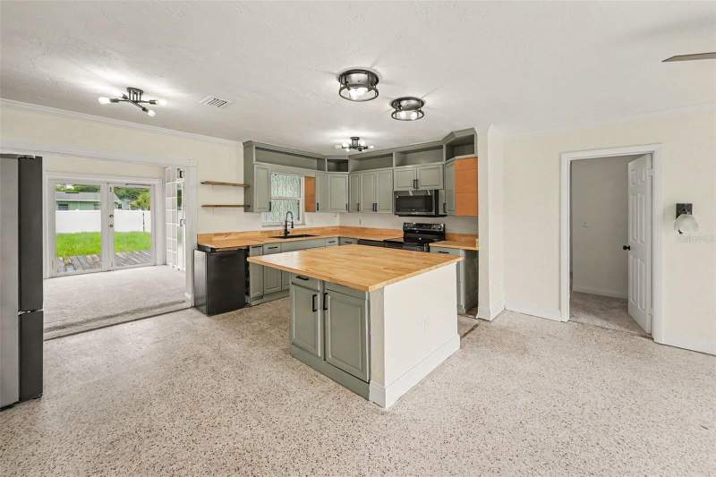 3 bedroom Single Family Residence at 766 41st Avenue, Snell Shores, St Petersburg — photo 4