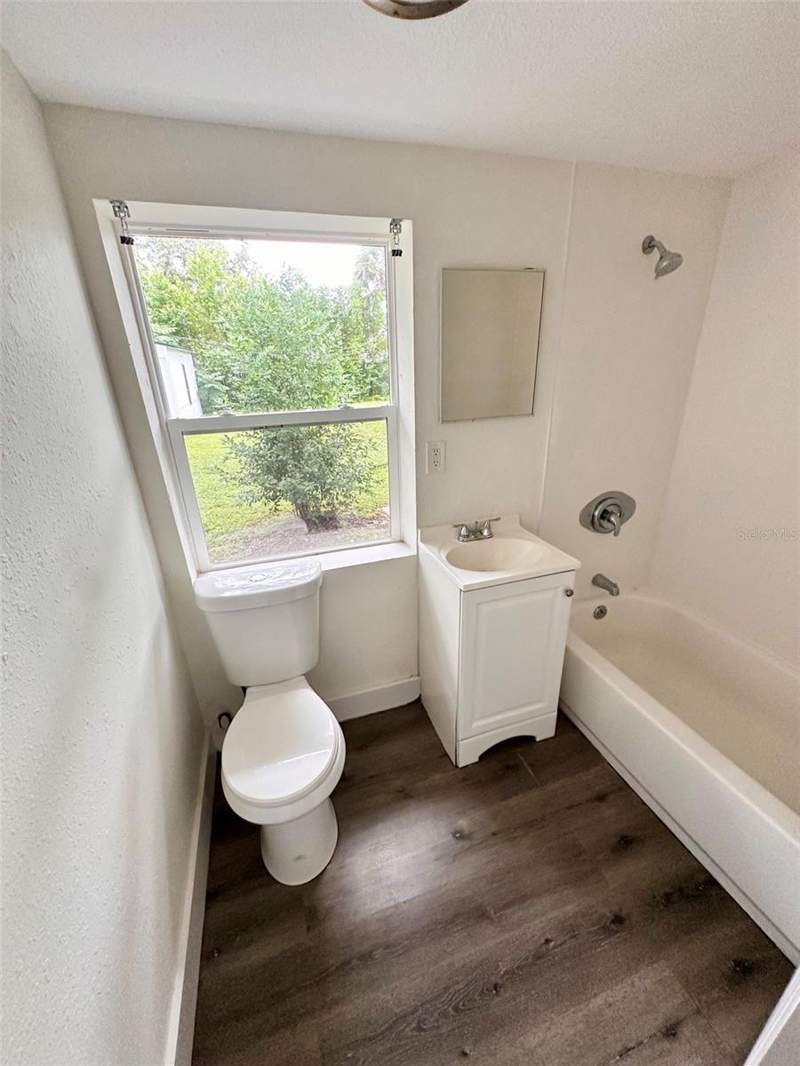 3 bedroom Single Family Residence at 5231 48th Terrace, Behlkes Sub, St Petersburg — photo 4