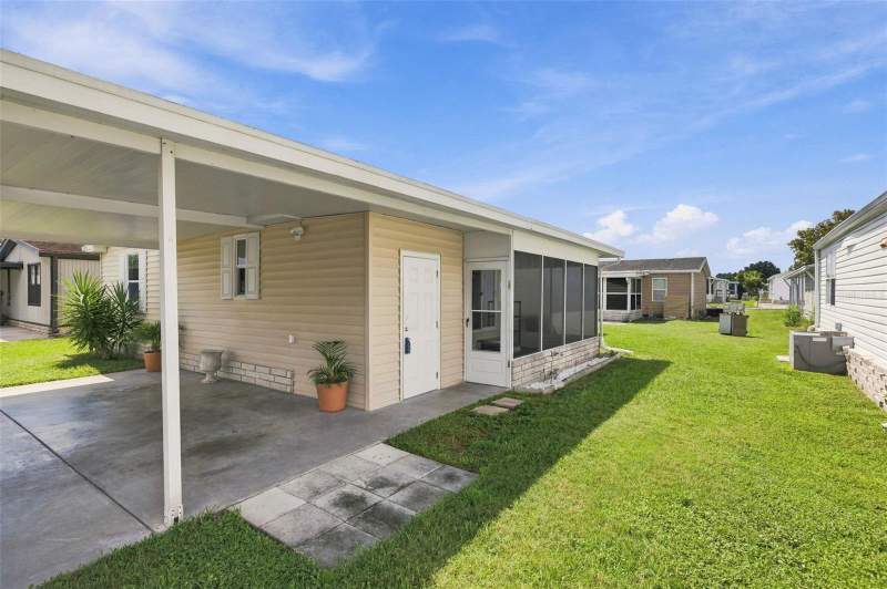 3 bedroom Manufactured Home at 3041 Short Leaf Street, Timber Lake Estates, Wesley Chapel — photo 2