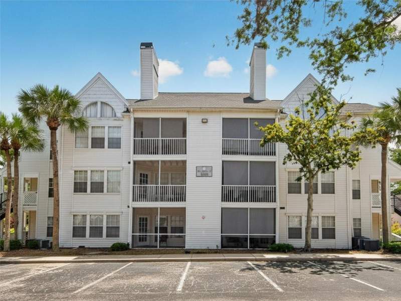 Bentley At Cobbs Landing Condo