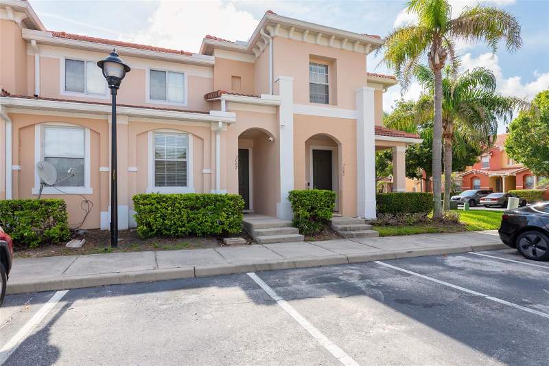 3087 SEAVIEW CASTLE DRIVE home for sale in Compass Bay
