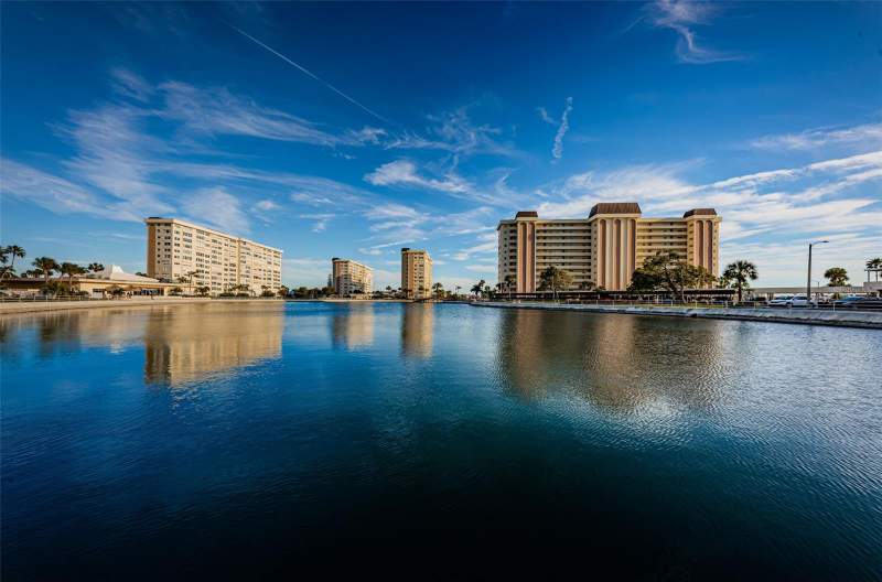 2 bedroom Condominium at 4700 Cove Circle #208, Jefferson House The Condo, St Petersburg — photo 4