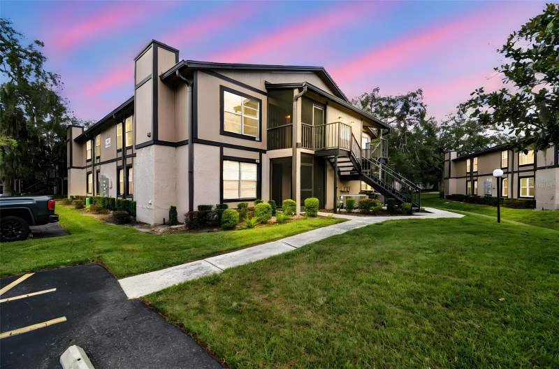 North Oaks Condo
