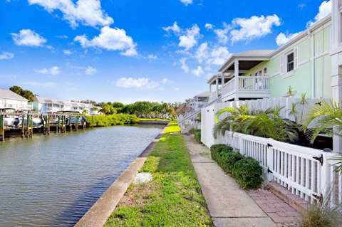 5012 Starfish Drive #B, St Petersburg FL - photo 18 of 53