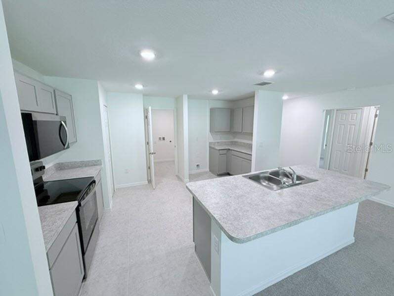 4 bedroom Single Family Residence at 40 Laguna Forest Trail, Palm Coast Section 64, Palm Coast — photo 2