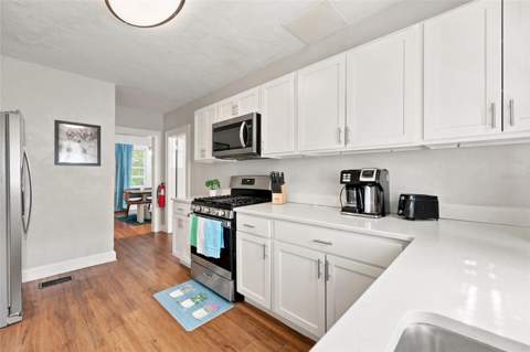 949 SW 13th Street, Gainesville FL - photo 11 of 32