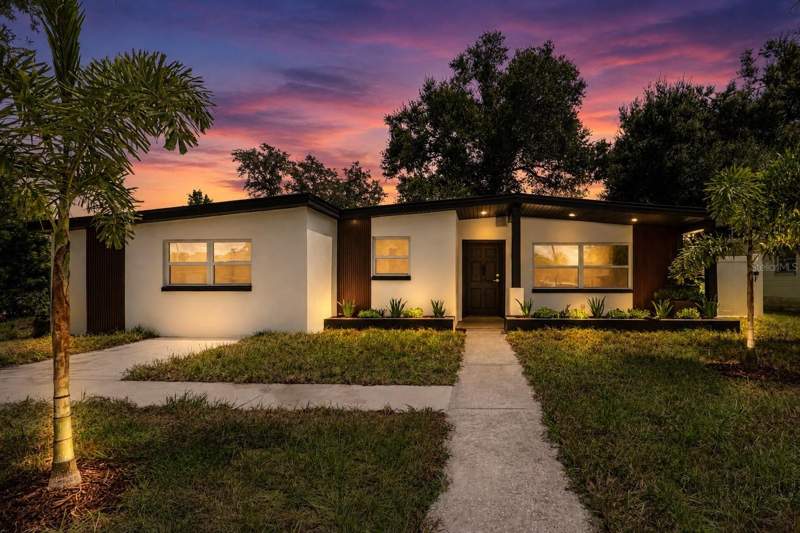 9805 N 54TH STREET home for sale in Temple Terrace Plaza