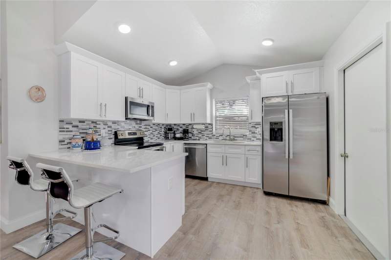 3 bedroom Single Family Residence at 1104 W 3rd Street, Avacado Terrace, Sanford — photo 4