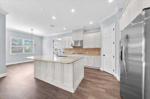 8256 Larkspur Circle, Sarasota FL - photo 24 of 74