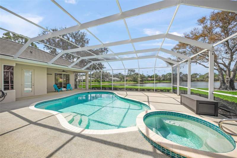 4 bedroom Single Family Residence at 9075 Misty Creek Drive, Misty Creek, Sarasota — photo 4