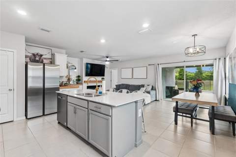 9047 Royal River Circle, Parrish FL - photo 8 of 33