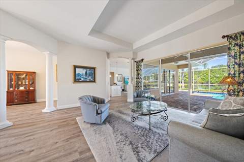 11909 Summer Meadow Drive, Lakewood Ranch FL - photo 9 of 57