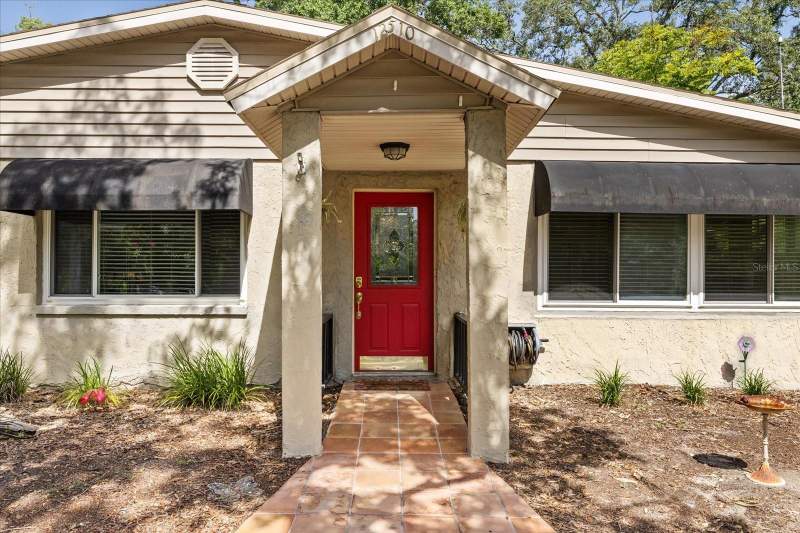 3 bedroom Single Family Residence at 12510 Noreast Lake Drive, Tampas North Side Cntry Cl, Tampa — photo 3