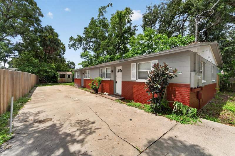 3 bedroom Single Family Residence at 1703 E Idell Street, Fern Cliff, Tampa — photo 2