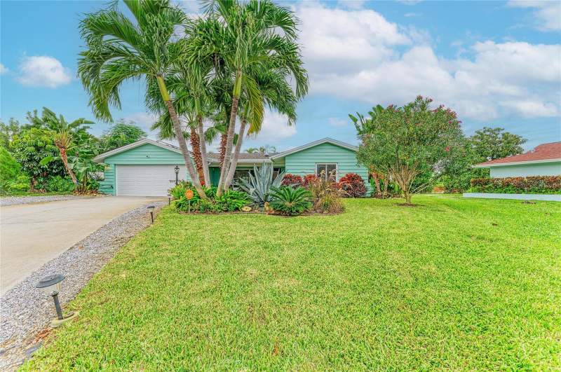 2 bedroom Single Family Residence at 7405 12th Avenue, Village Green Of Bradenton, Bradenton — photo 2