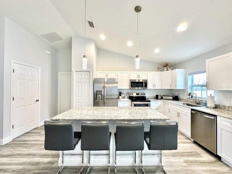 3 bedroom Single Family Residence at 2409 SW 156th Loop, Marion Oaks Un 03, Ocala — photo 5