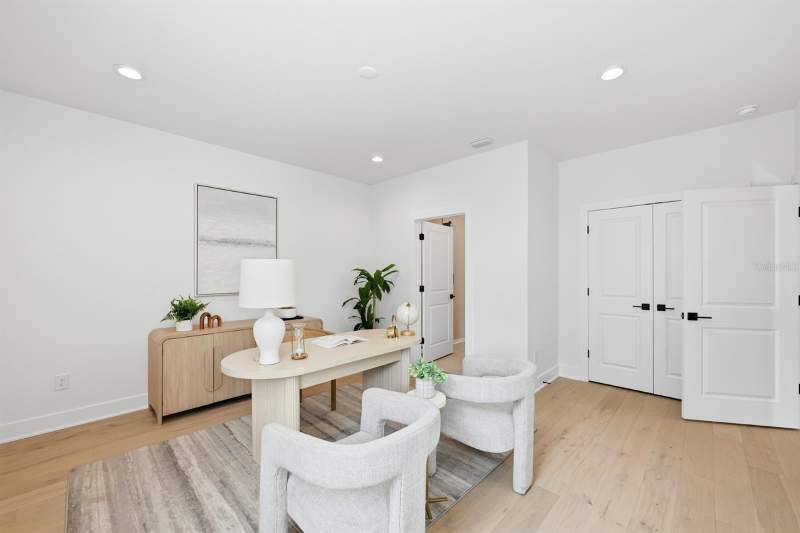 3 bedroom Townhouse at 310 W Columbus Drive #8, D6V | Nuheights Townhomes, Tampa — photo 3