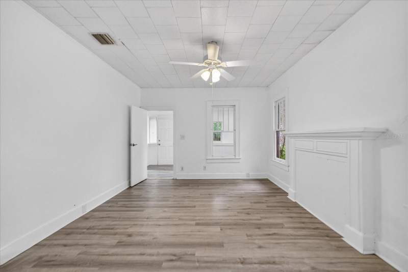 4 bedroom Single Family Residence at 2211 22nd Avenue, Meares G W Rev Map, St Petersburg — photo 4