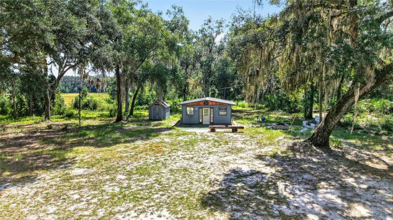 1 bedroom Single Family Residence at 5686 E Highway 316, Praire View, Citra — photo 3