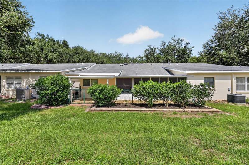 2 bedroom Villa at 9690 SW 95th Terrace #B, On Top Of The World, Ocala — photo 5