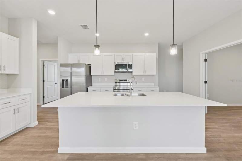 4 bedroom Single Family Residence at 17851 SW 68th Place, Juliette Falls 01 Rep, Dunnellon — photo 5