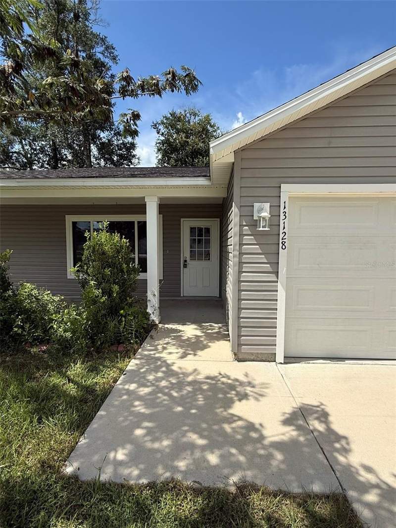 3 bedroom Single Family Residence at 13128 NE 7th Loop, Lake Waldena / Trails East, Silver Springs — photo 4