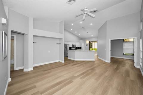 6240 Fairskies Drive, New Port Richey FL - photo 21 of 92