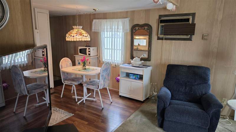 2 bedroom Mobile Home at 3323 Bonnie Drive, Terra Siesta Mobile Home Park Co-Op, Ellenton — photo 3