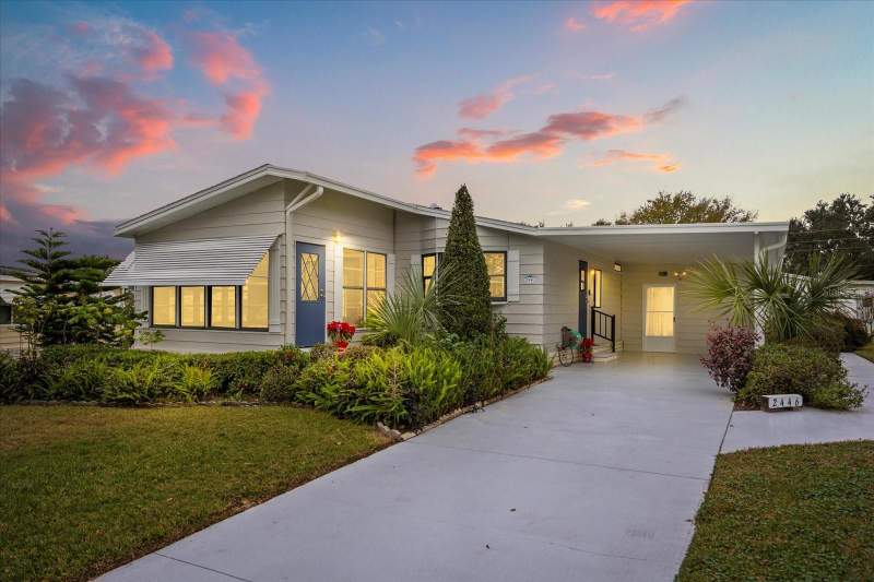 2446 FAIRBLUFF CIRCLE #1554 home for sale in Zellwood Station