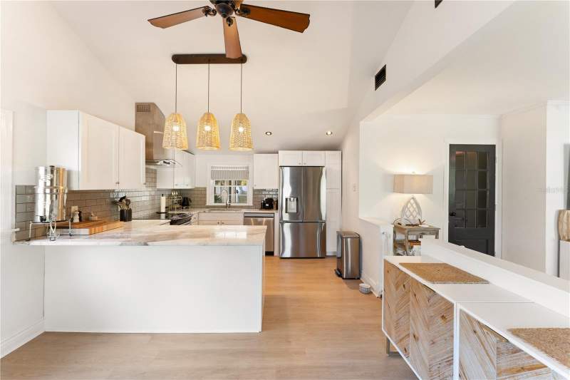 2 bedroom Single Family Residence at 214 39th Avenue, Snell Shores, St Petersburg — photo 3