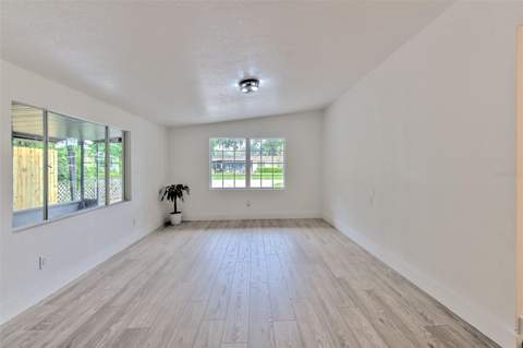 507 Sutton Place, Brandon FL - photo 7 of 40