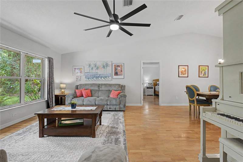 3 bedroom Single Family Residence at 7999 SW 187th Avenue, Rainbow Springs Forest, Dunnellon — photo 3