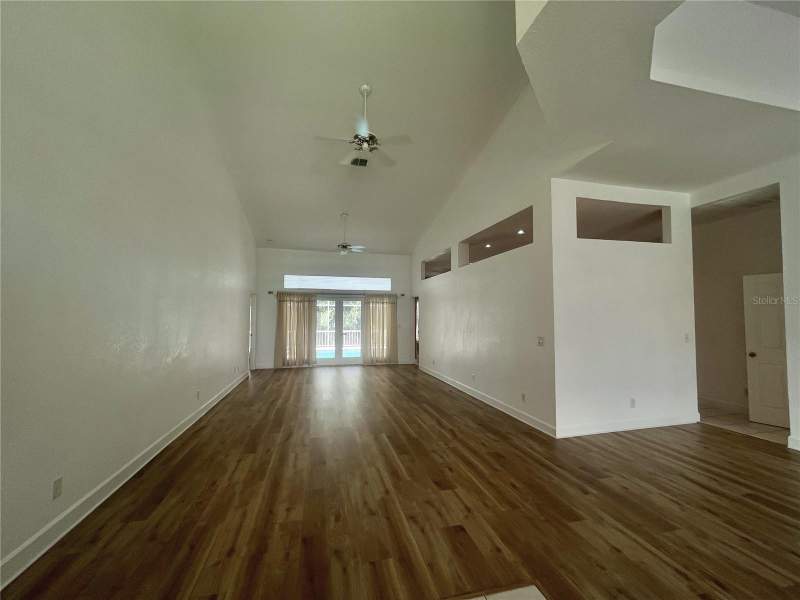 5 bedroom Single Family Residence at 7116 Pebble Beach Lane, Long Bayou Estates, Seminole — photo 4