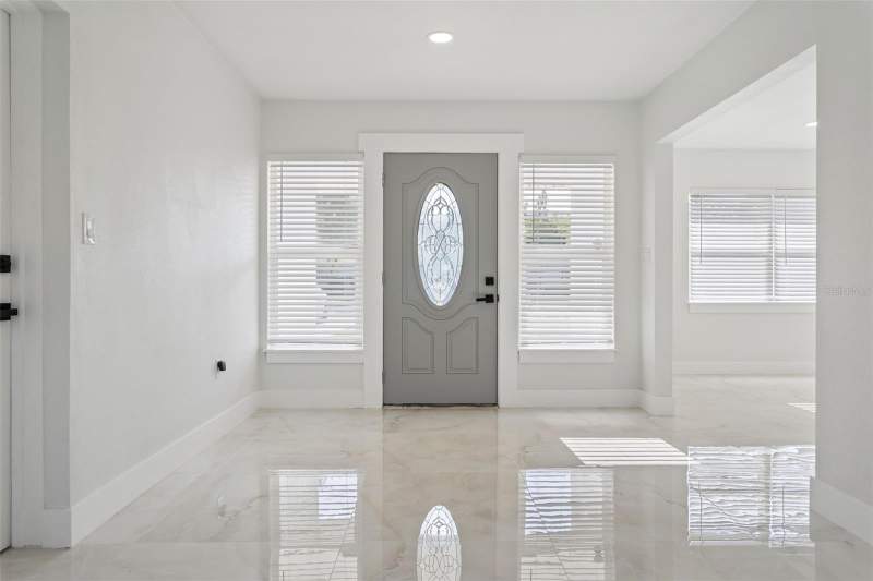 2 bedroom Single Family Residence at 540 Milwaukee Avenue, Pleasant View Terrace 3rd Add, Dunedin — photo 2