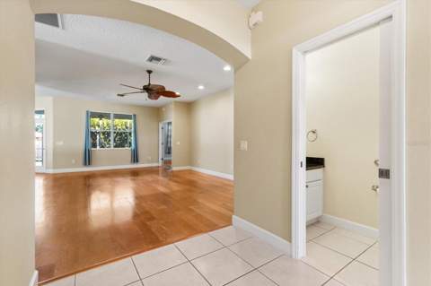 1025 Winnsboro Drive, The Villages FL - photo 6 of 6