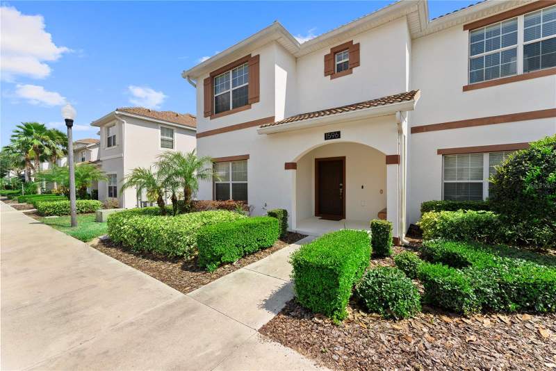 5 bedroom Townhouse at 1596 Moon Valley Drive, Stoneybrook South Ph I-1 & J-1, Davenport — photo 4