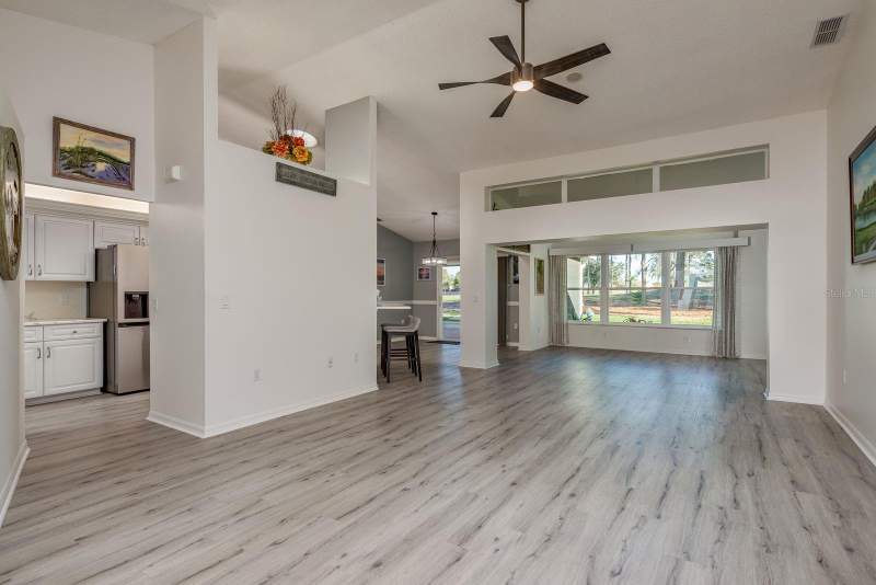3 bedroom Single Family Residence at 9742 Oakwood Hills Court, Timber Greens Ph 01E, New Port Richey — photo 3