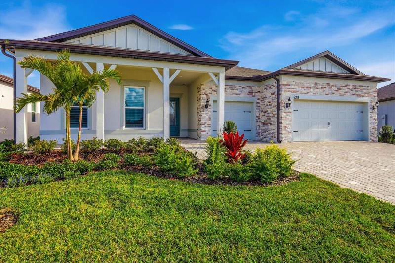 3 bedroom Single Family Residence at 9213 Sand Dune Cove, Del Webb At Bayview Ph IV, Parrish — photo 2