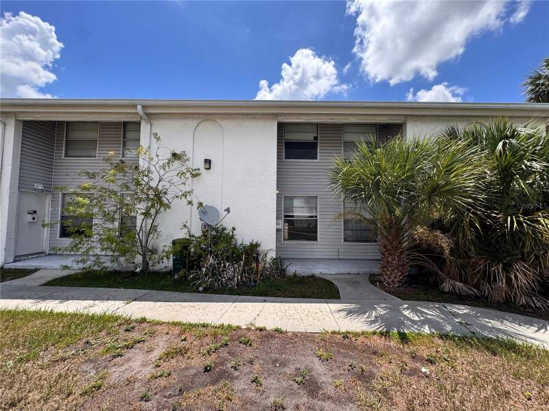2 bedroom Condominium at 7309 Jackson Springs Road #7309, Townn Country Villas A Condo, Tampa — photo 2