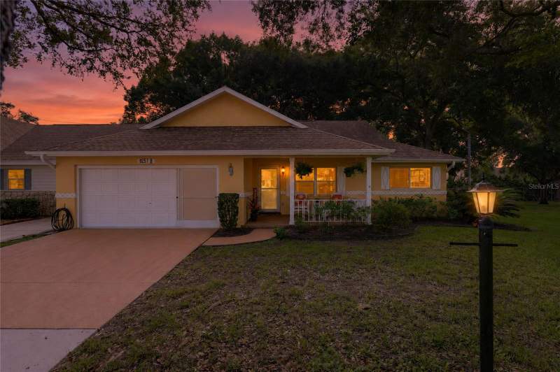 2 bedroom Villa at 9257 SW 82nd Terrace #H, On Top Of The World, Ocala — photo 2