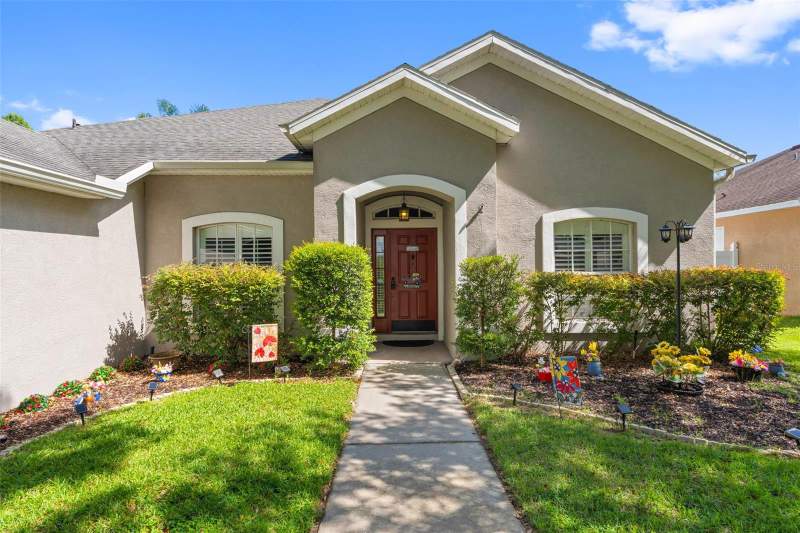 4 bedroom Single Family Residence at 11916 Summer Springs Drive, Summer Spgs, Riverview — photo 4