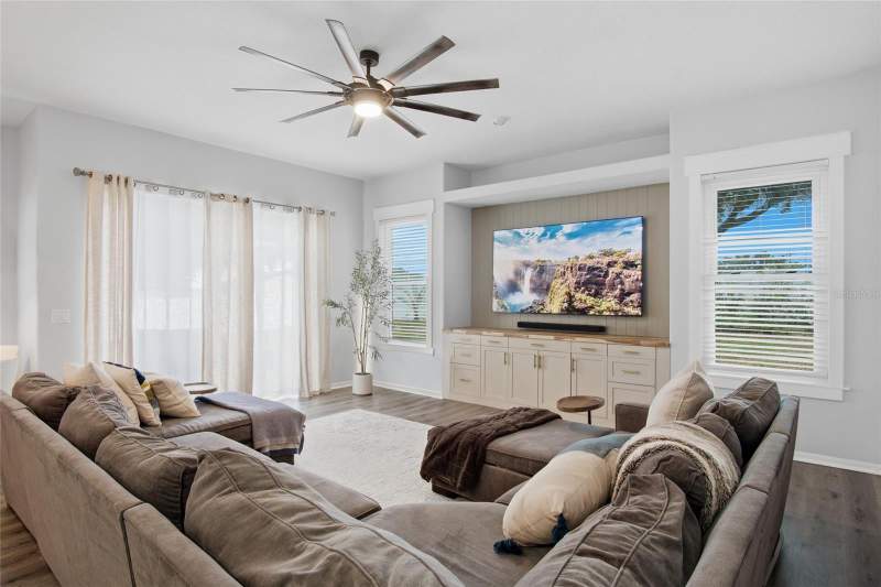 5 bedroom Single Family Residence at 16548 Arrowhead Trail, Arrowhead Ph 03, Clermont — photo 4